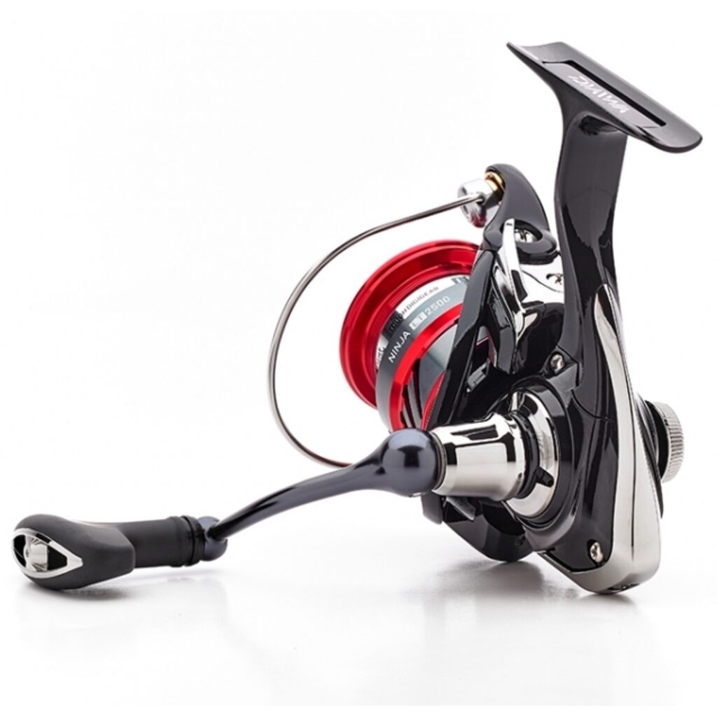 Катушка безынерц. Daiwa 18 NINJA LT2500 Катушка безынерц. Daiwa 18 NINJA LT2500