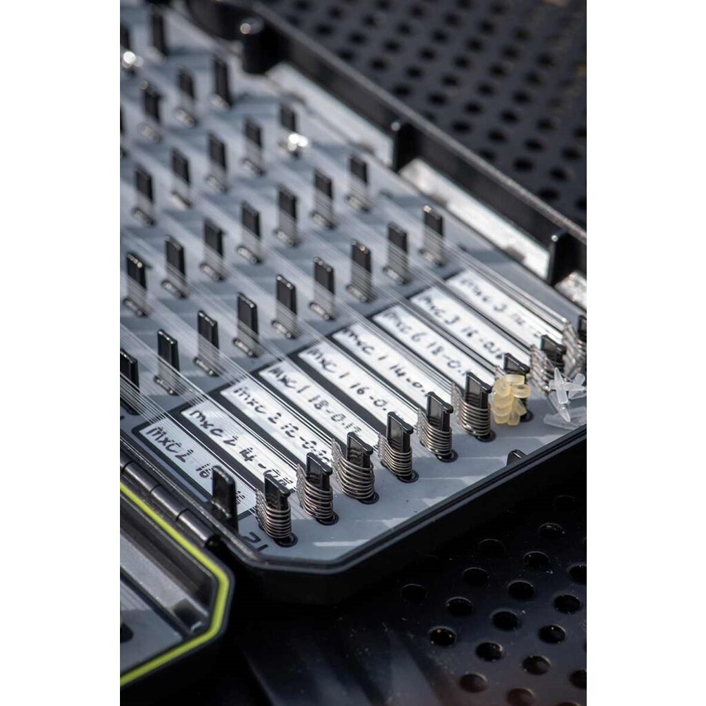 Коробка рыболовная для поводков Matrix HLR Pro Hook Length Storage Box - Long 30см