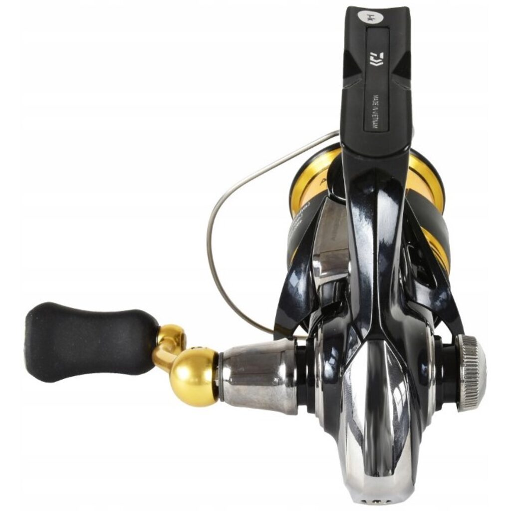 Катушка безынерц. Daiwa 23 LEGALIS LT2000S-XH Катушка безынерц. Daiwa 23 LEGALIS LT2000S-XH