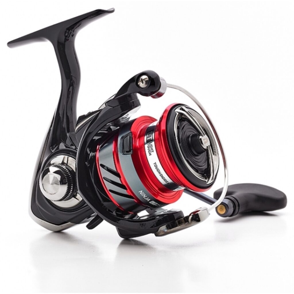 Катушка безынерц. Daiwa 18 NINJA LT2500 Катушка безынерц. Daiwa 18 NINJA LT2500