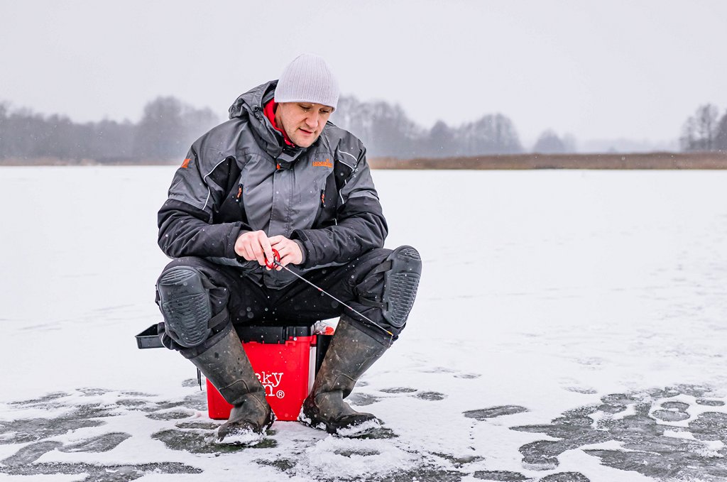 Одежда для зимней рыбалки. Как не замерзнуть на льду?
