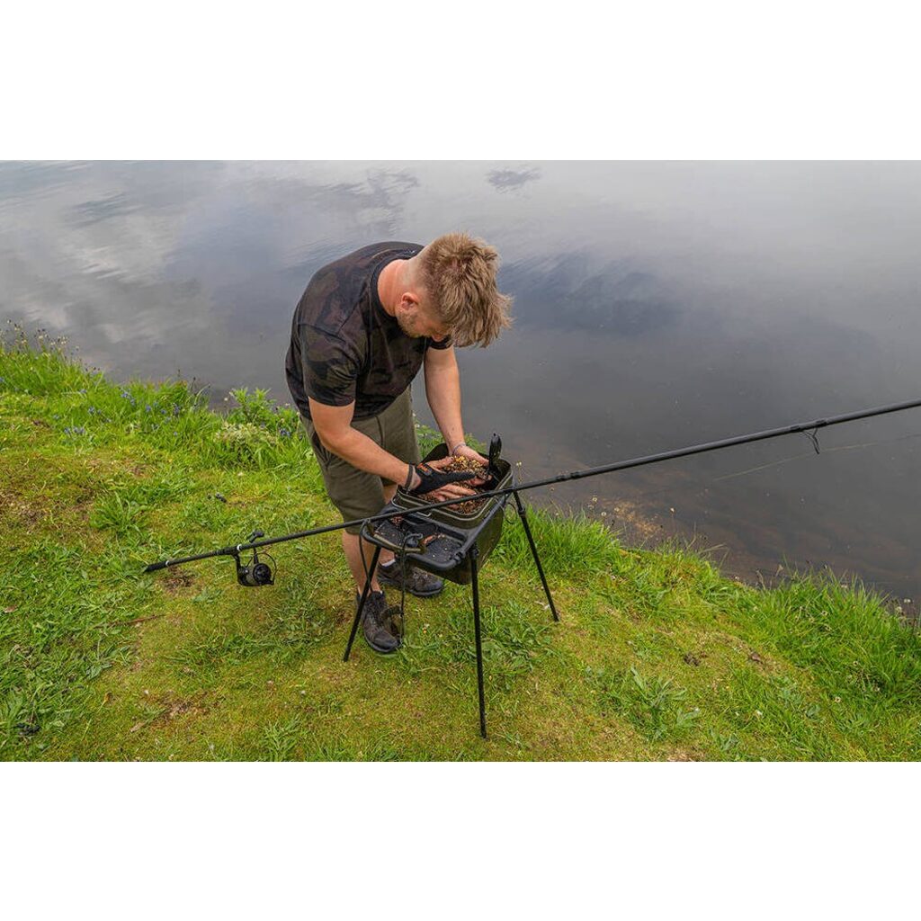 Подставка для ведра Avid BAIT STATION KIT Подставка для ведра Avid BAIT STATION KIT