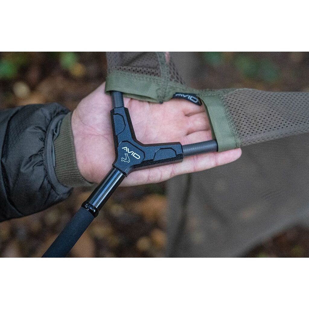 Подсачек карповый AVID BREACH LANDING NET 42 Подсачек карповый AVID BREACH LANDING NET 42