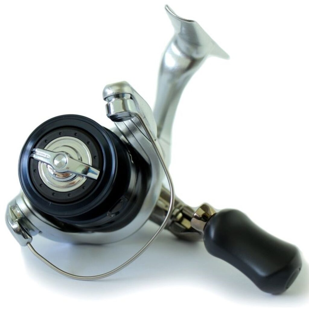 Катушка Shimano Nexave FE 2500 Катушка Shimano Nexave FE 2500