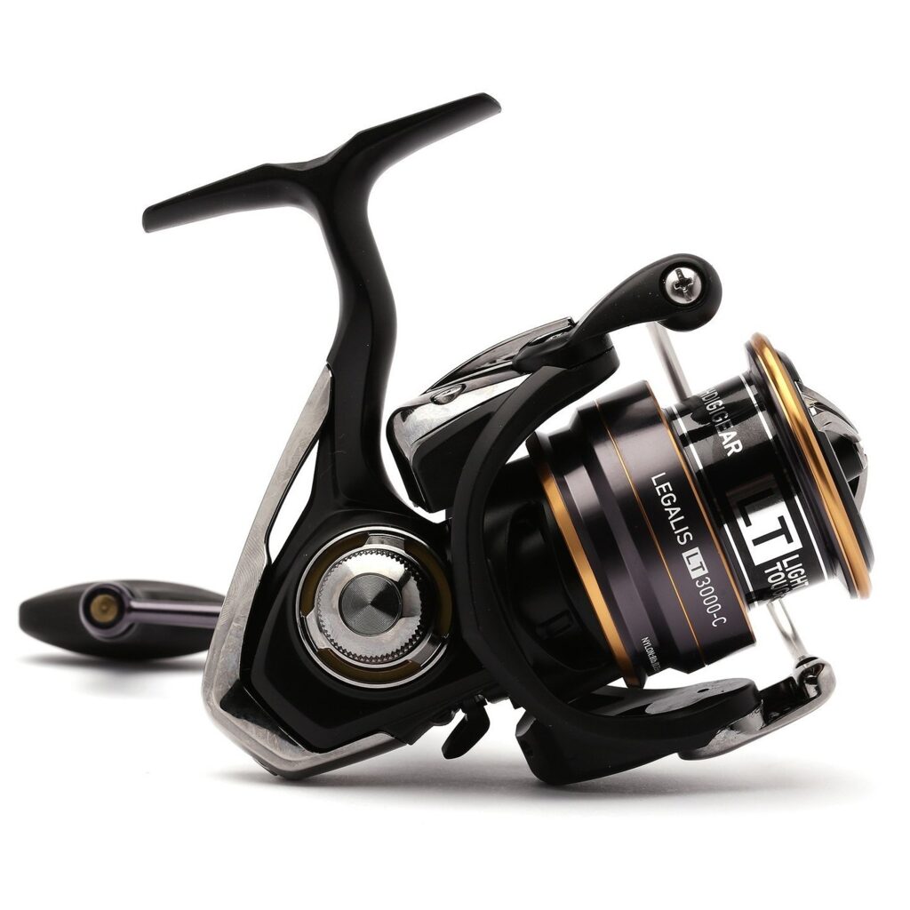 Катушка безынерционная Daiwa 20 Legalis LT 3000-C, купить в Минске