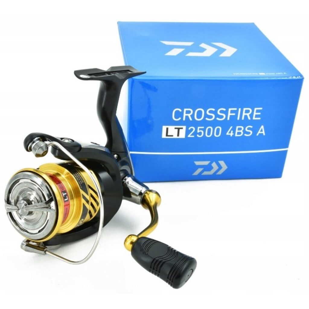 Катушка безынерц. Daiwa 20 Crossfire LT 2500 4BS A Катушка безынерц. Daiwa 20 Crossfire LT 2500 4BS A