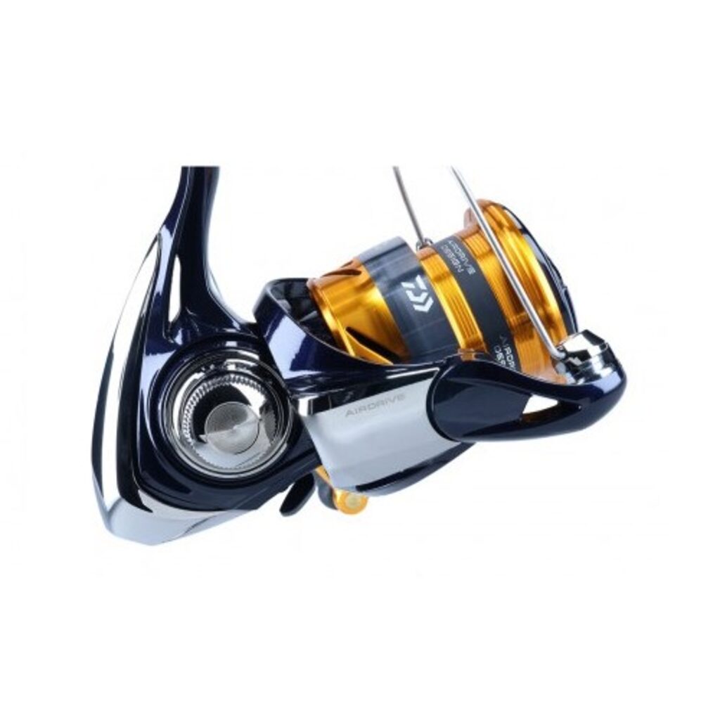 Катушка безынерц. Daiwa 23 Revros LT 3000-C Катушка безынерц. Daiwa 23 Revros LT 3000-C