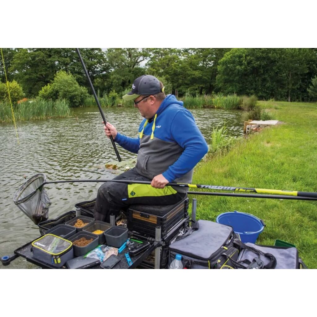 Ручка подсачека Matrix Torque Landing Net Handle 2.5m Ручка подсачека Matrix Torque Landing Net Handle 2.5m