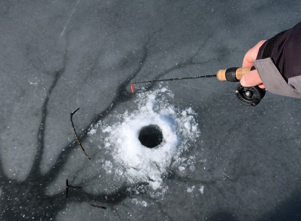 Зимняя удочка Lucky John Perch с кивком