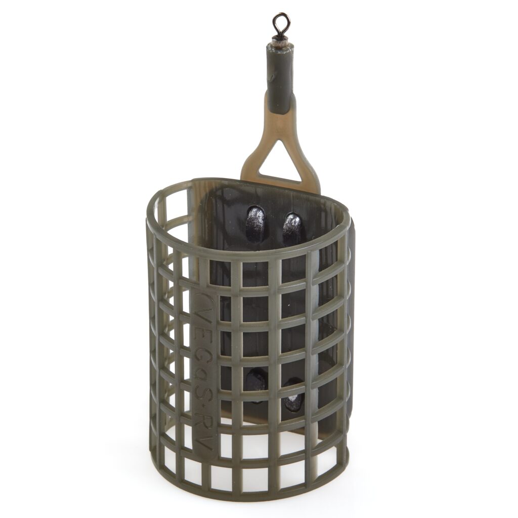 Фидерная кормушка-клетка из пластика