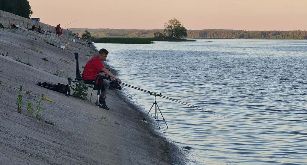 стойка тренога фидерарм - как расположить удочку на рыбалке 00003.jpg