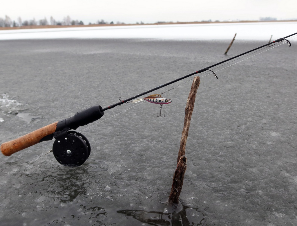 Удочка для ловли на балансир Lucky John Mebaru