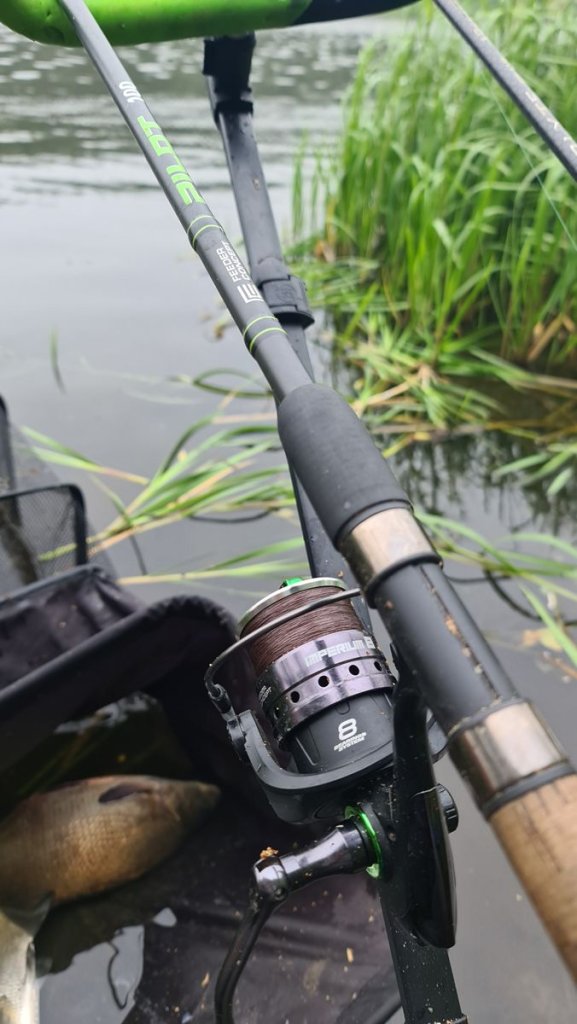 Фотография фидерного удилища модели Feeder Concept Pilot на фоне природы