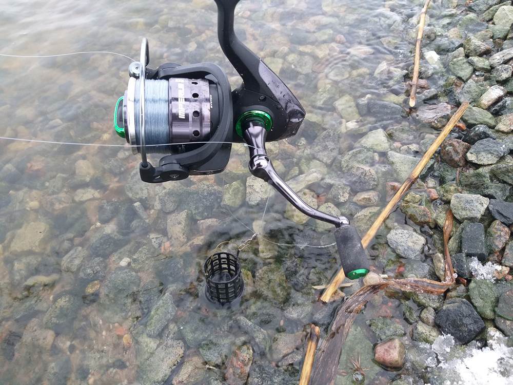 Рыболовная катушка с монофильной леской