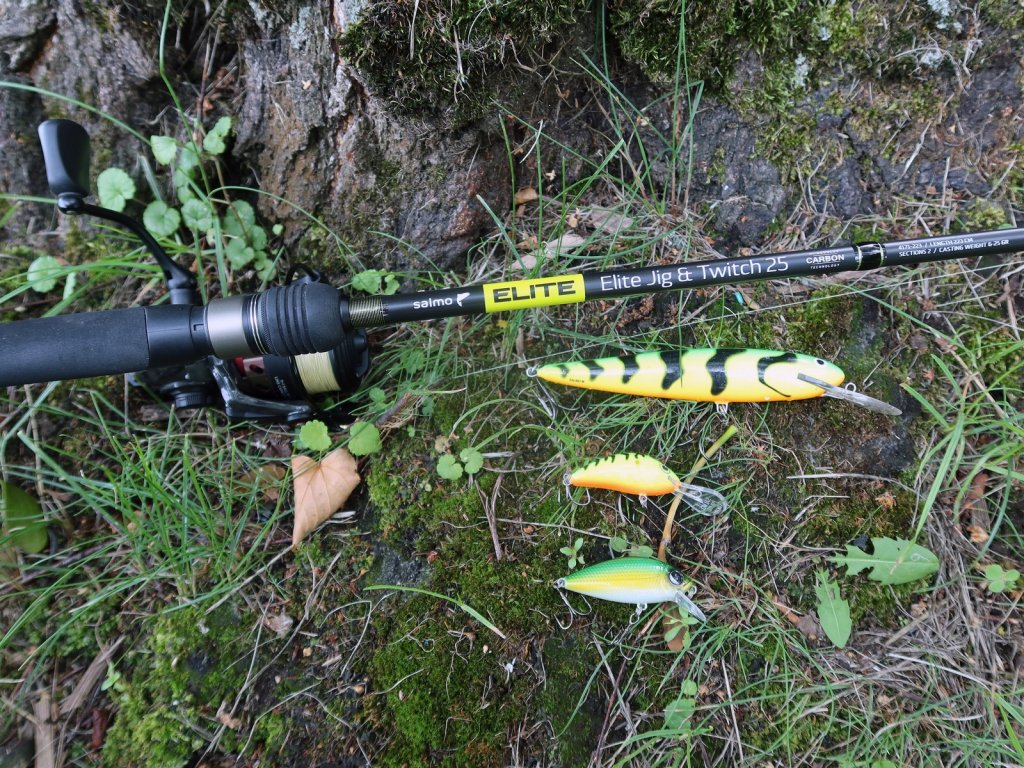 Спиннинговая снасть с разными воблерами