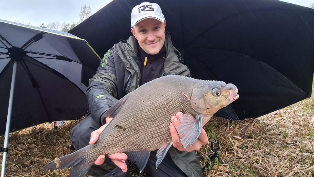 рыбалка на вилейском водохранилище в мае 00007.JPG
