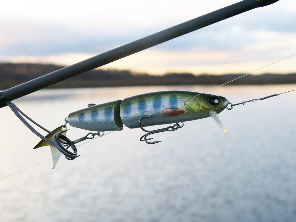 Составной воблер Lucky John Antira Swim 115