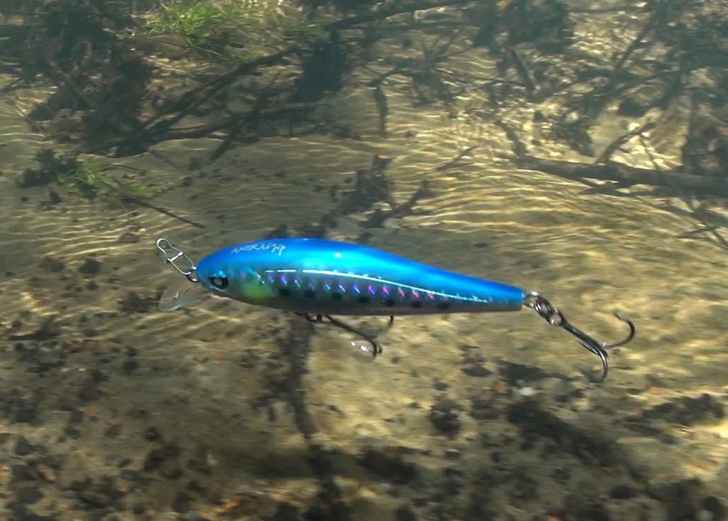 Воблер под водой Воблер под водой