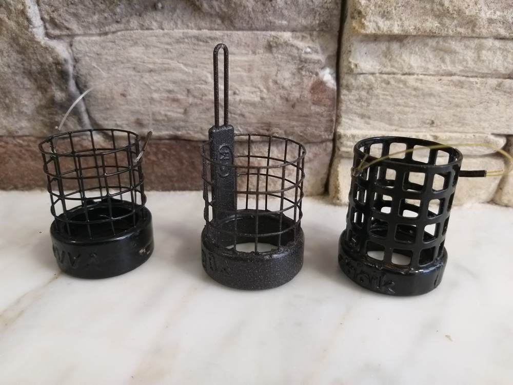 Три кормушки-дюзы Три кормушки-дюзы