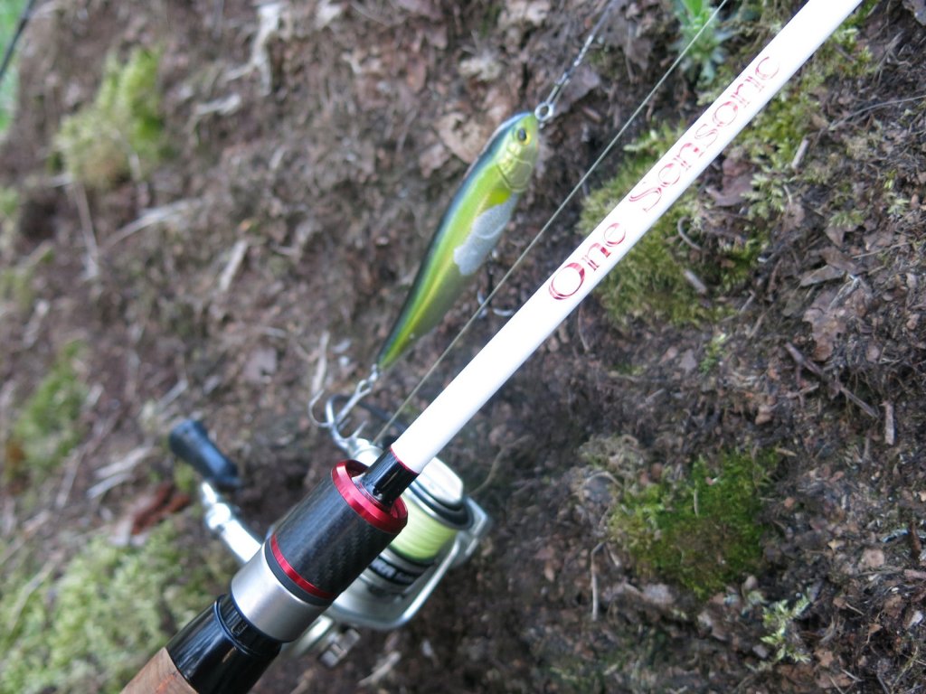 Спиннинг Lucky John One Sensoric Delikado 12 с волкером