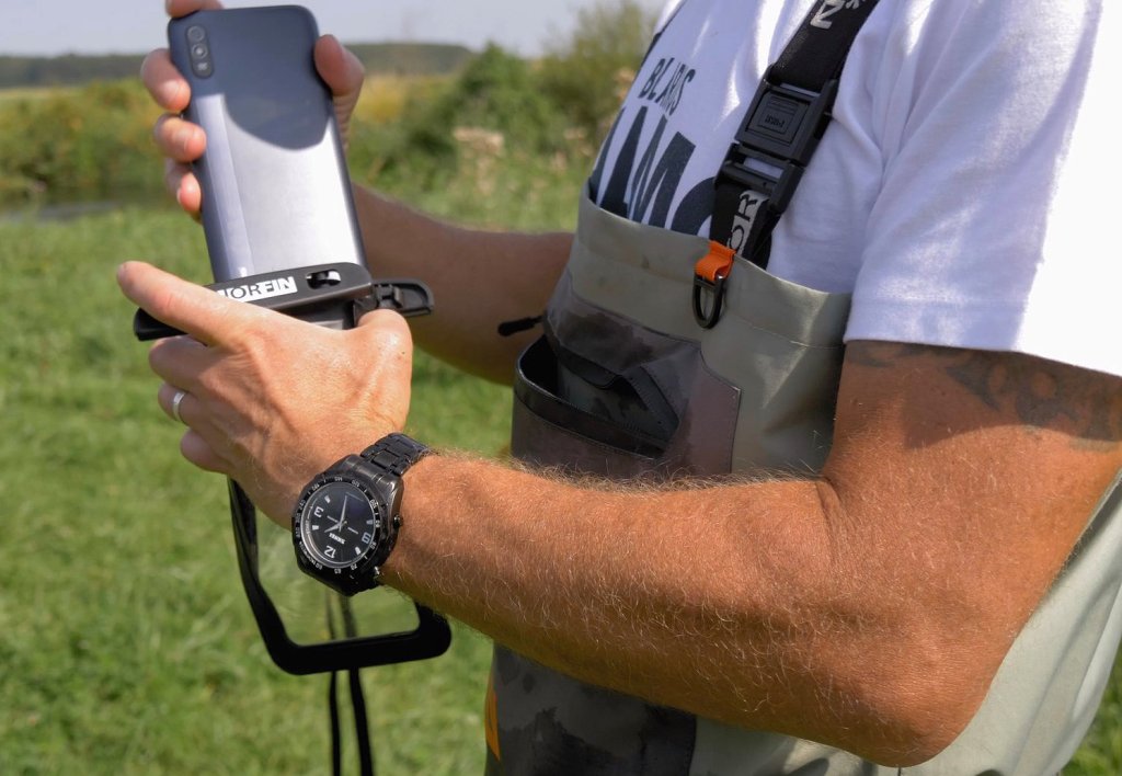 Непромокаемый чехол для телефона Непромокаемый чехол для телефона