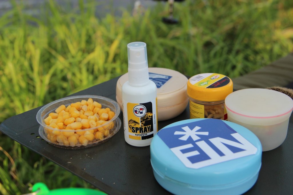 Баночки с насадками и наживками