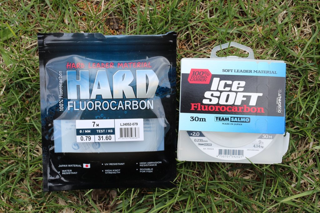 Две флюорокарбоновые лески