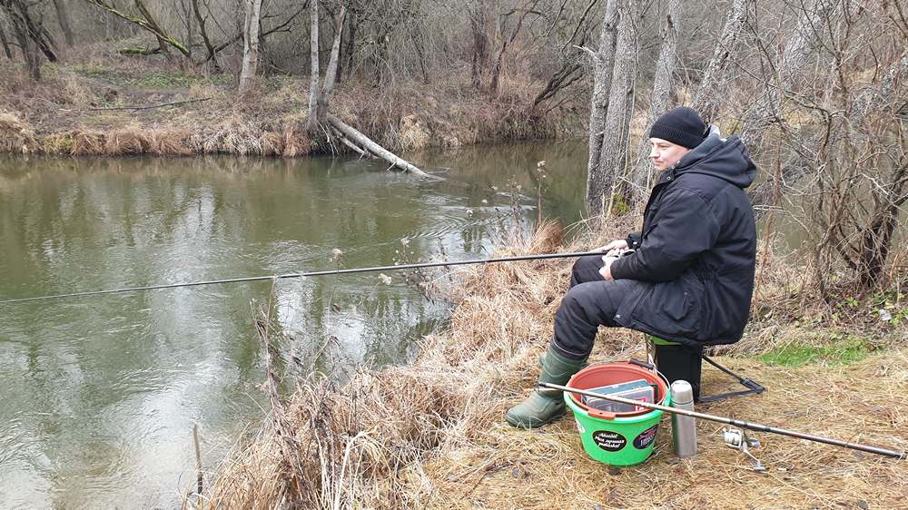 как ловить на удочка с кольцами и катушкой 00004.JPG