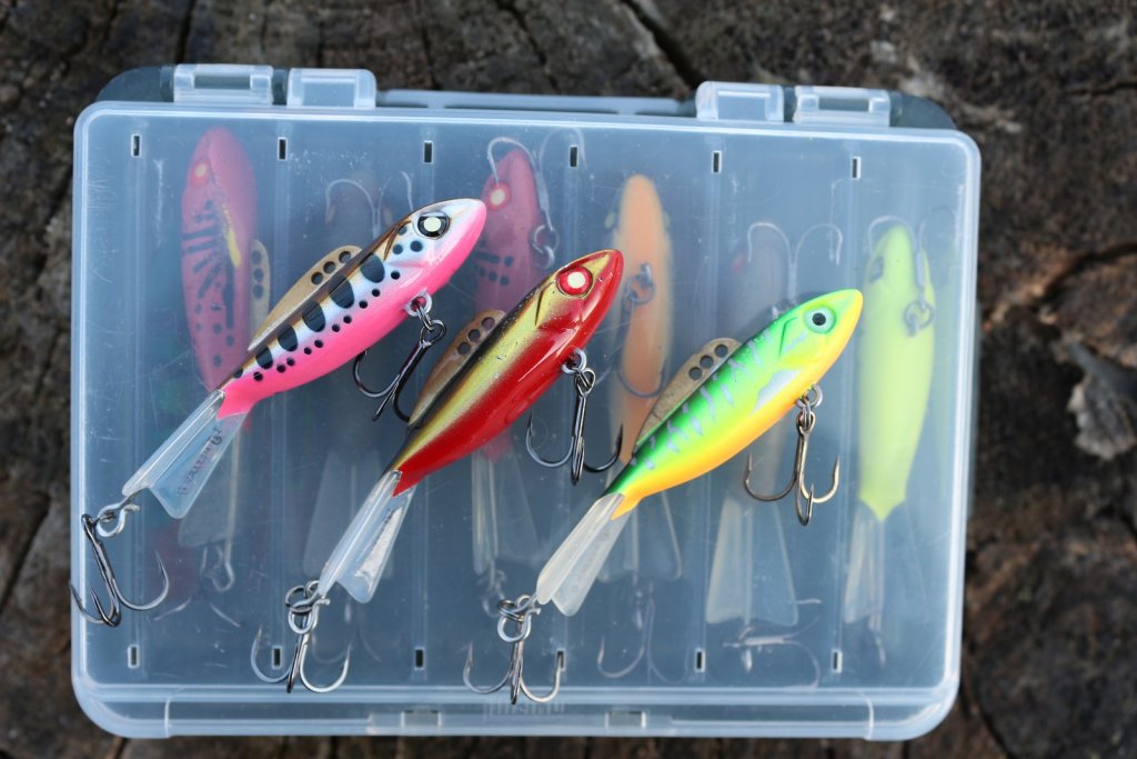 Три расцветки одного балансира