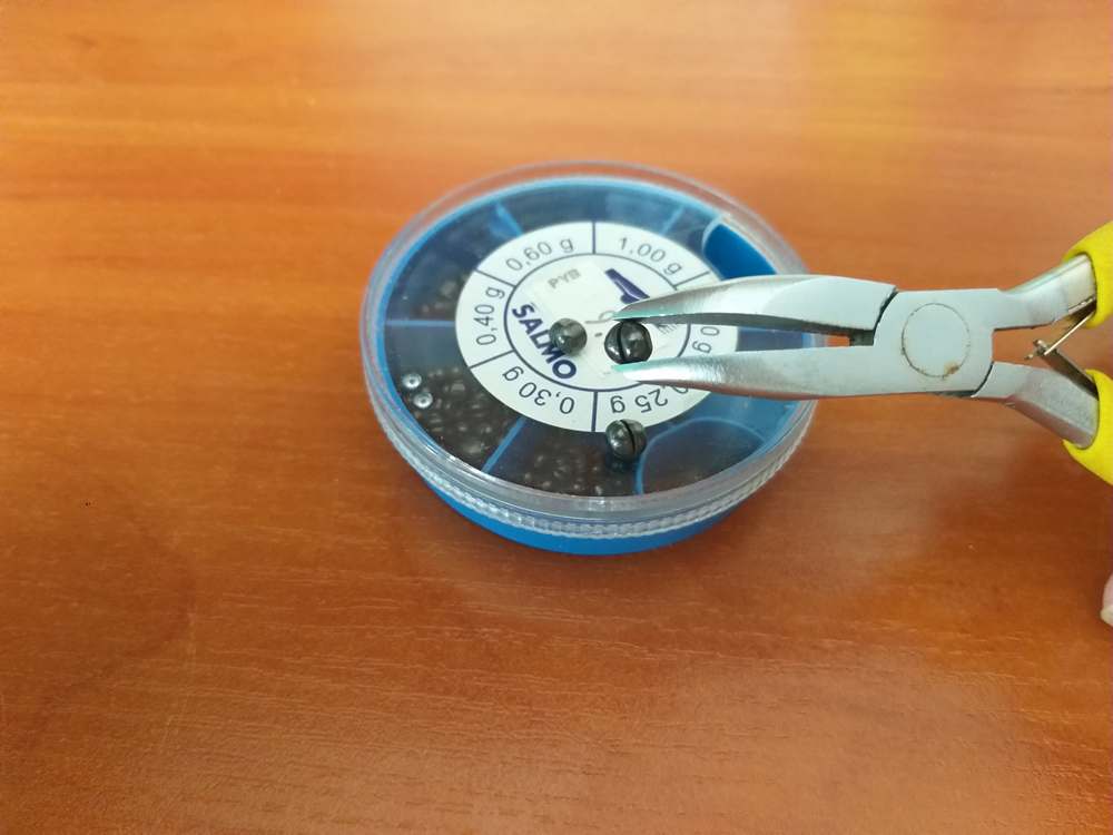 Плоскогубцы для зажима дроби