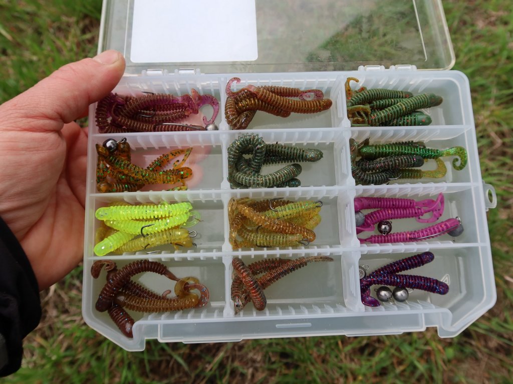 Коробка с твистерами Lucky John Ballist