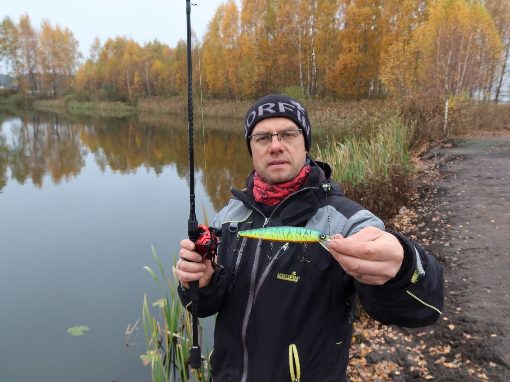 Валерий Сикиржицкий тестирует кастинговый спиннинг с воблером