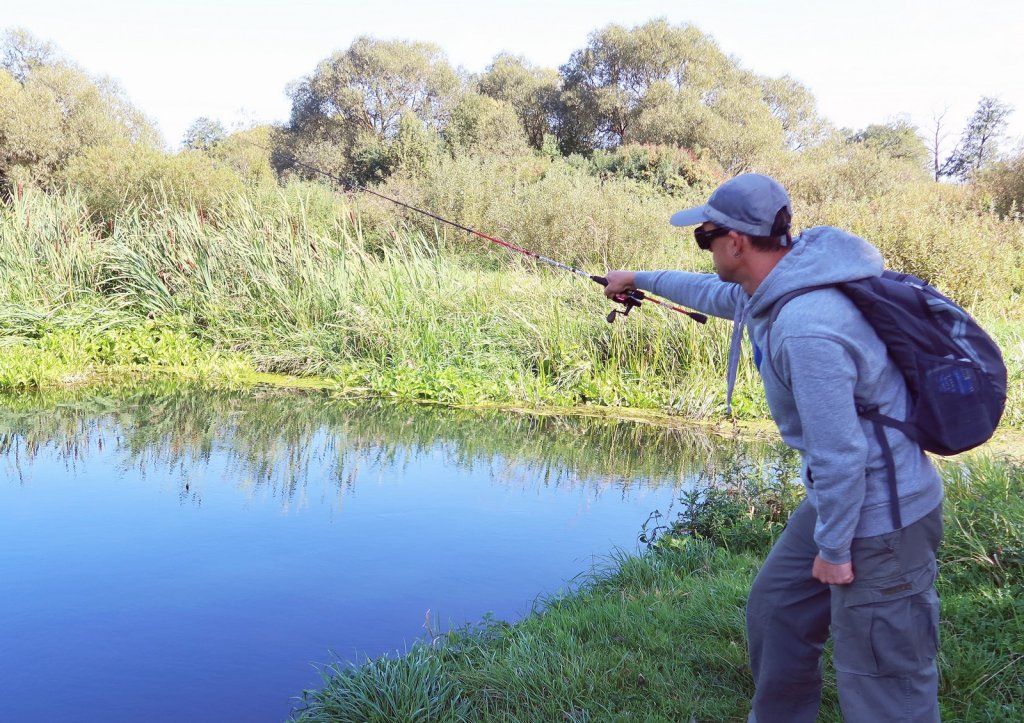 Маятниковый заброс спиннингом