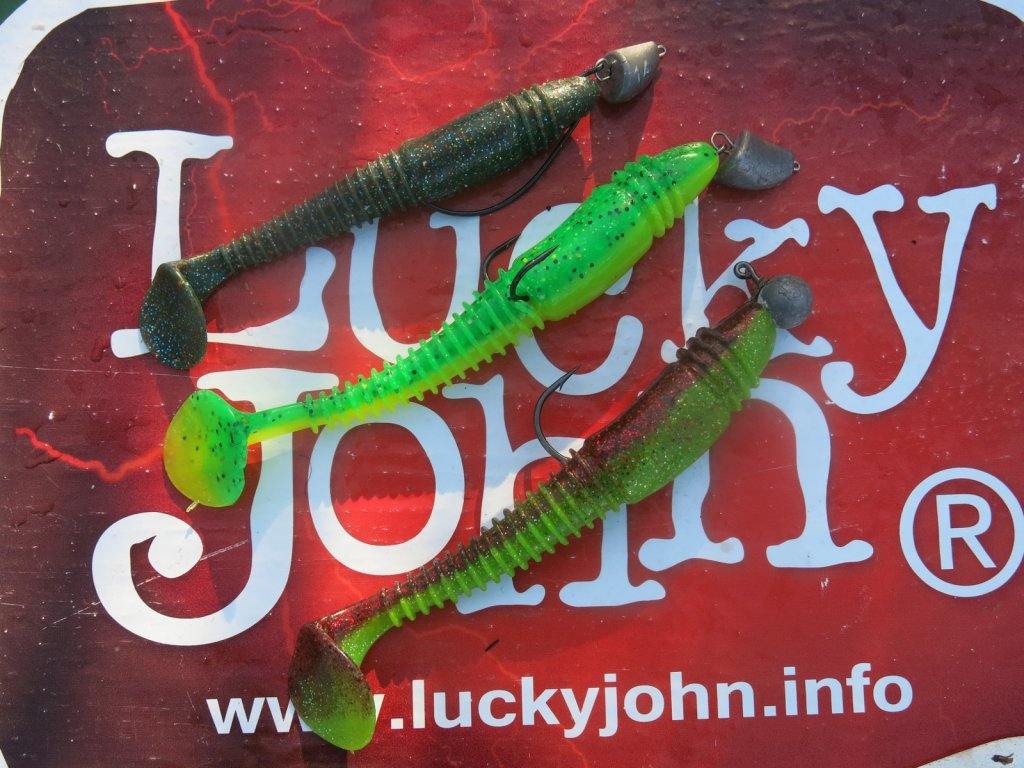 Разные оснастки виброхвостов