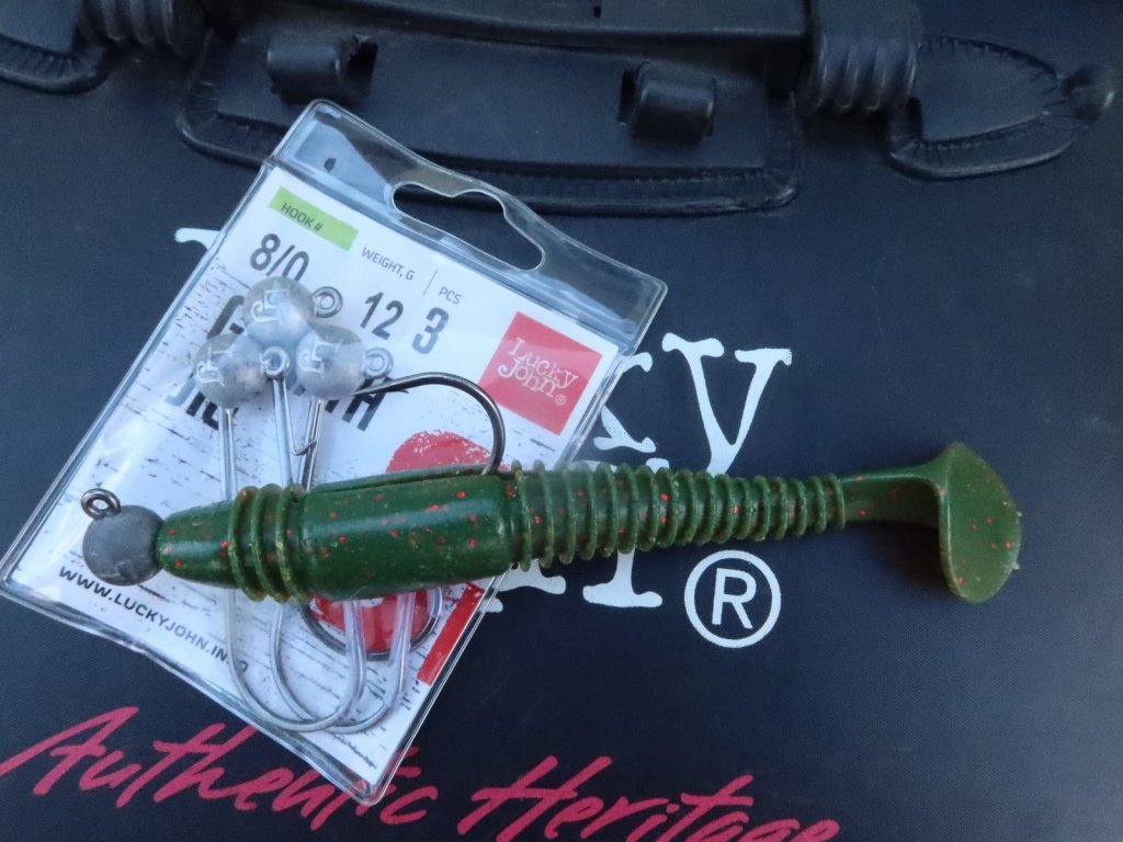 Джиг-головки и крупный виброхвост